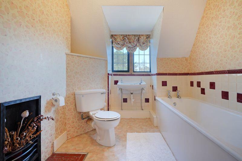 Second Floor Bathroom 