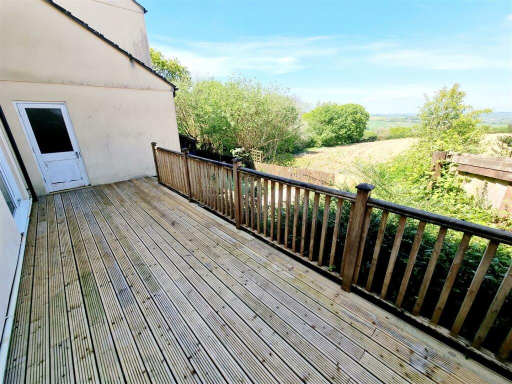Decking.jpg