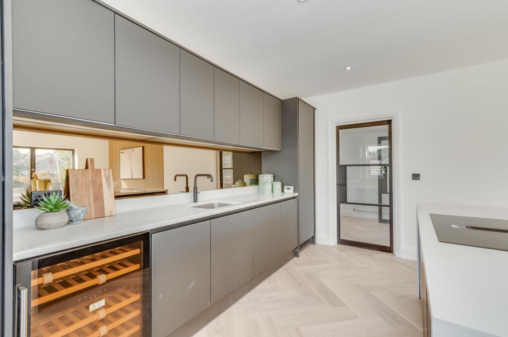 OPEN PLAN KITCHEN/DINER