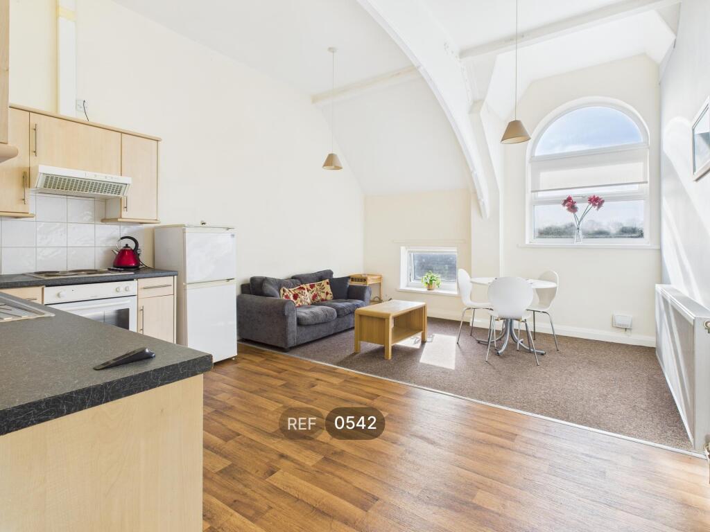 Kitchen/Living area