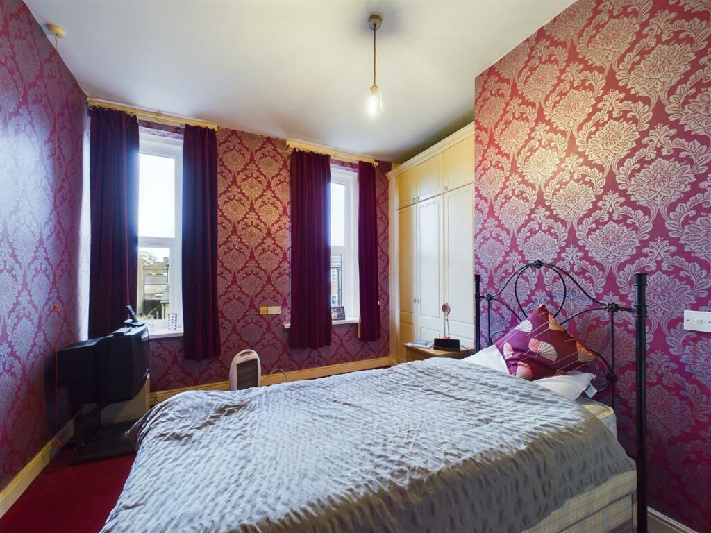 bedroom.jpg