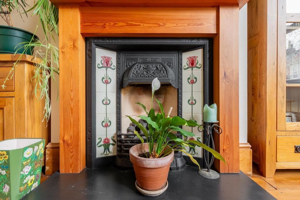 2P0RHD - Living Room A.jpg