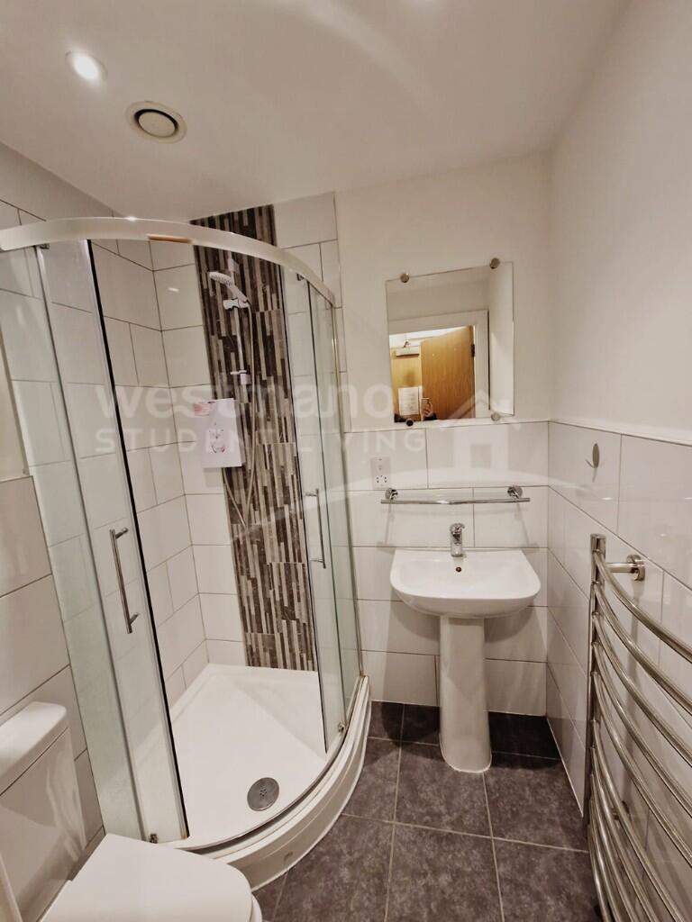 FLAT 2