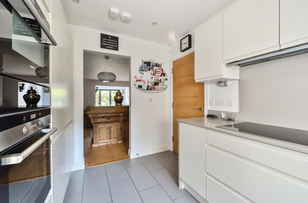 1333619-11-689318...