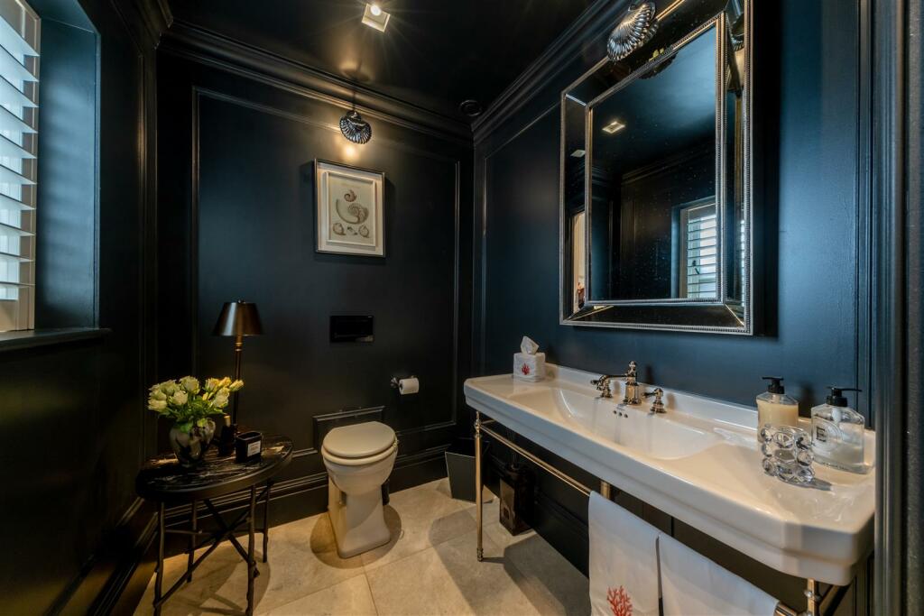 Penncarrow House-046.jpg