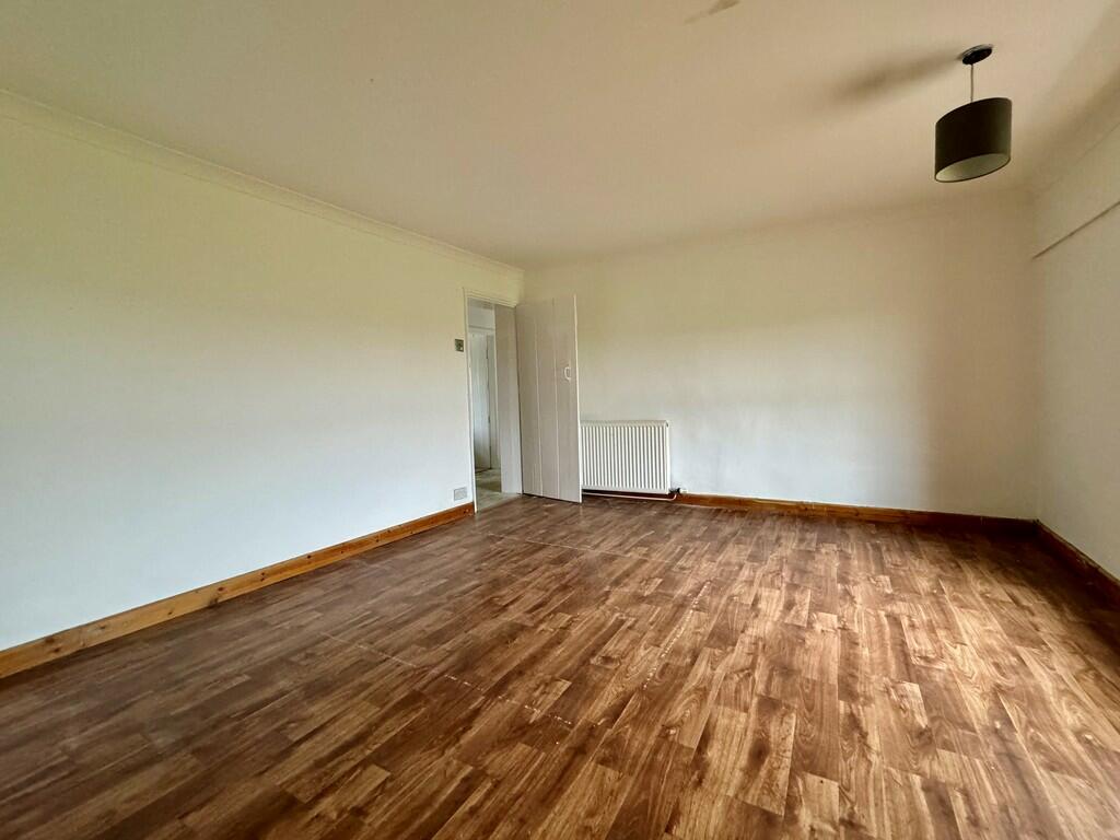 bedroom 2.1