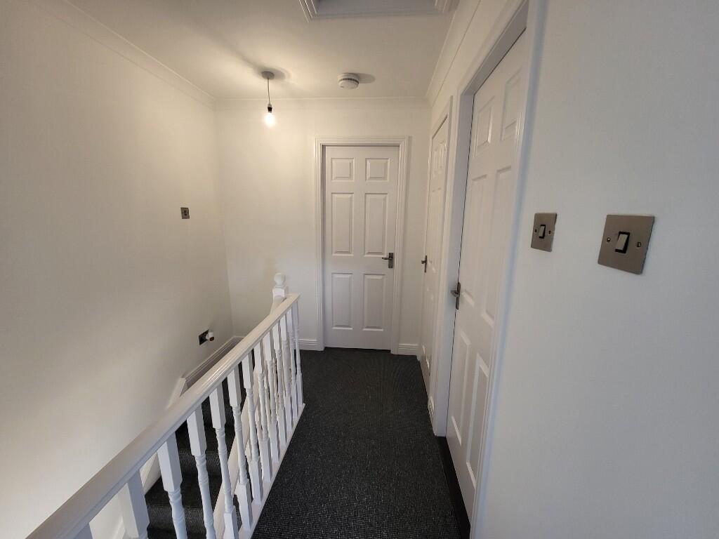 Upper landing