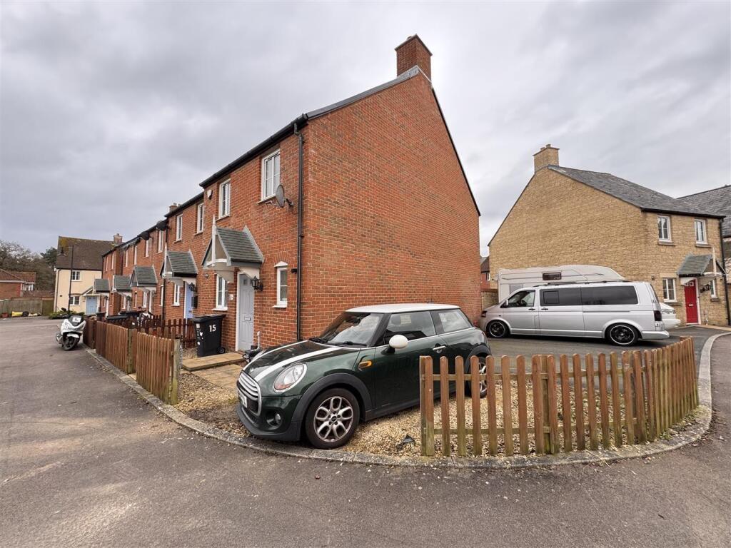Rainham Road, Redhouse, Swindon