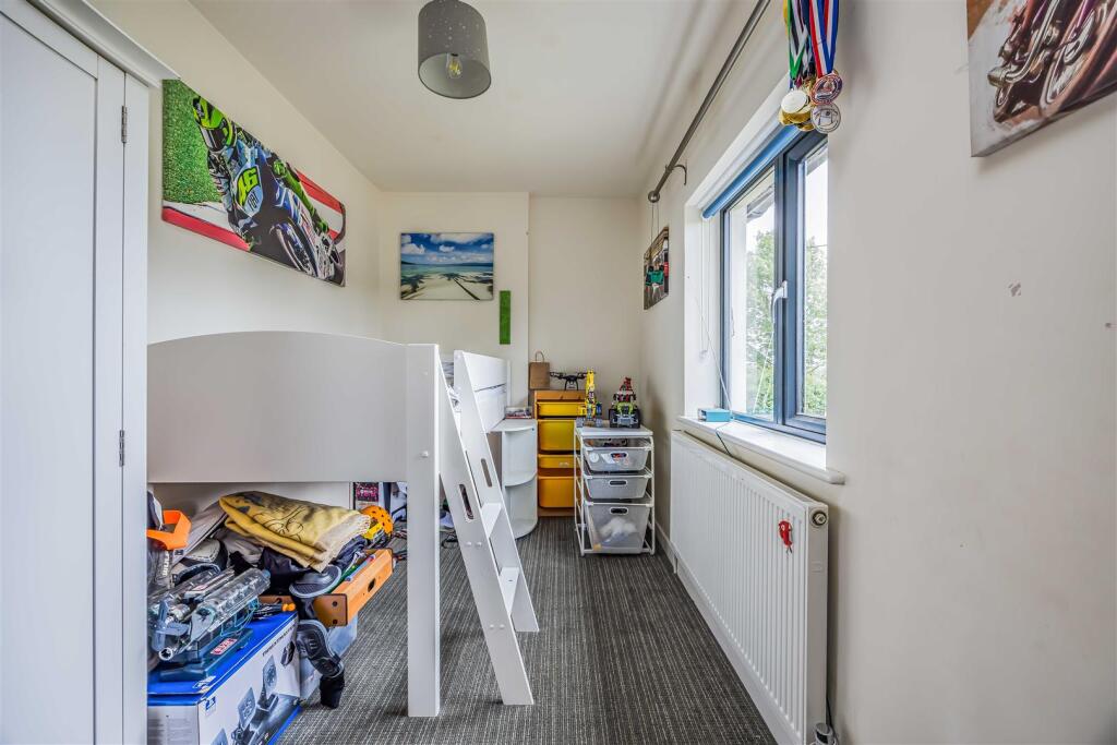 2 Firpiece, Forestside Road, Rowland¿s Castle-Smal