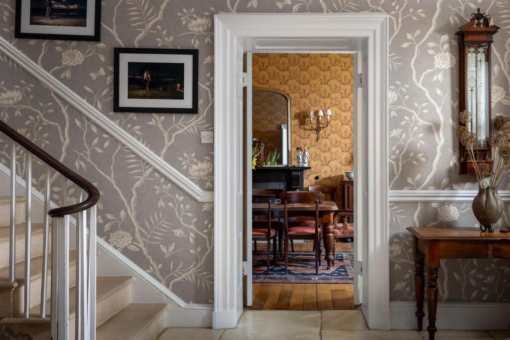 13 - Rockstowes Hill - GL11 5AF - Web.jpg