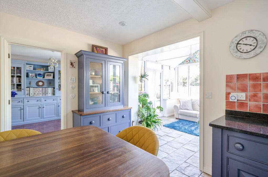 1296759-17-682f60...