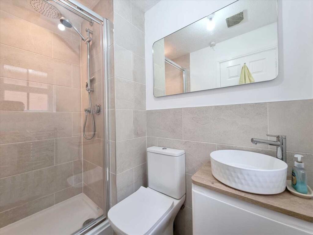 Ensuite: