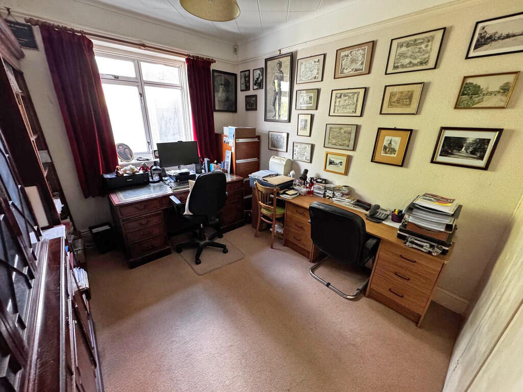 Bedroom - Office