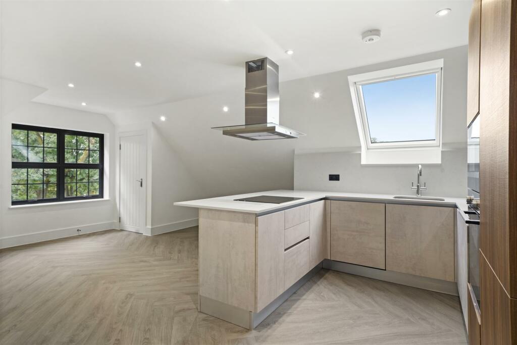 Flat 7 - 7, Sudbury Hill Close  - SaEWYt7NhOVxXQM9