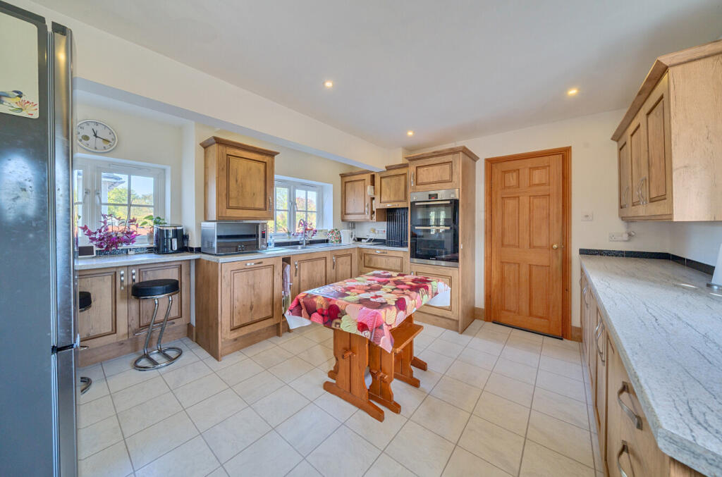 1359943-33-68de9a...