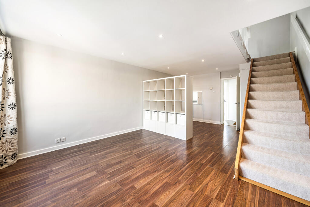 1333733-11-688a50...