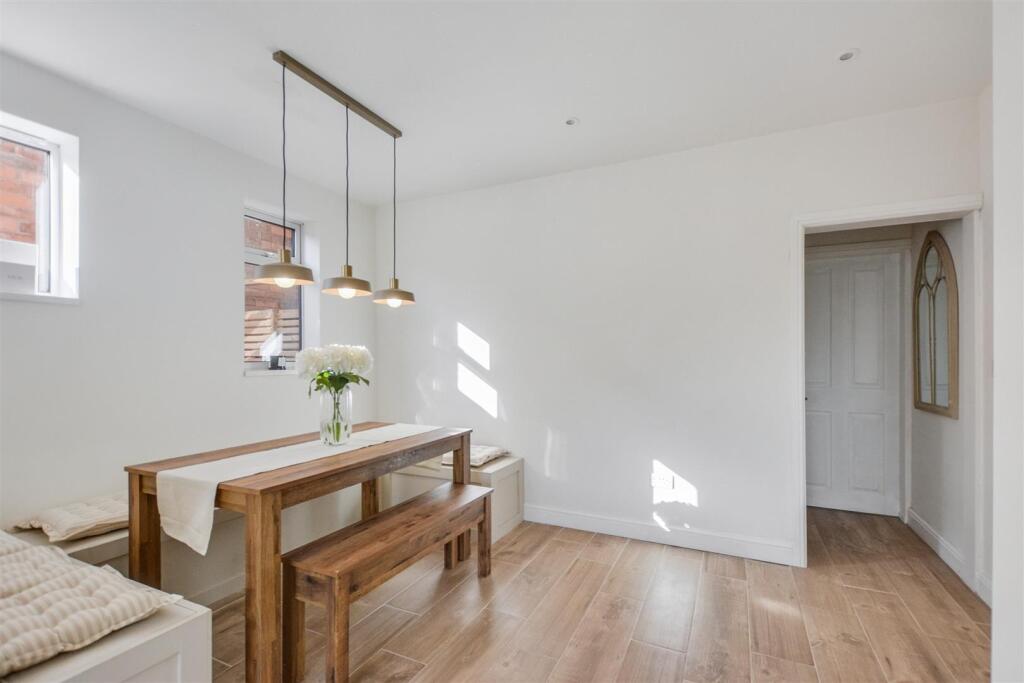 Living/Dining Kitchen