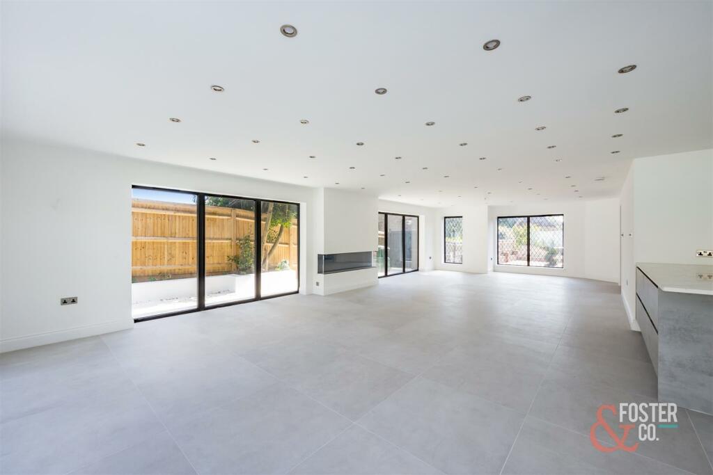 Woodlands, 20-14.JPG