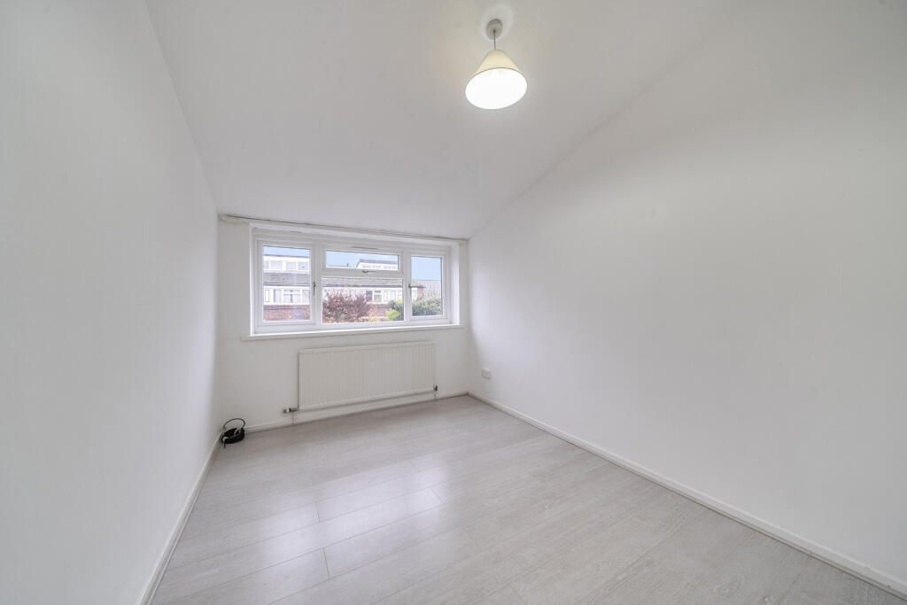 1377301-10-6911d3...