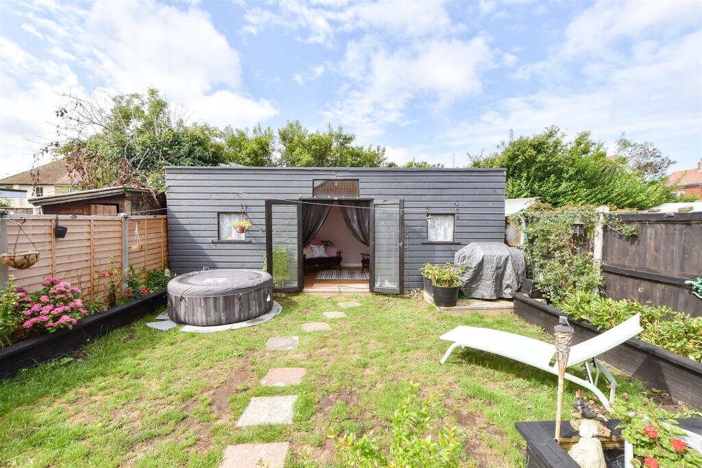 Workshop/Outbuildings