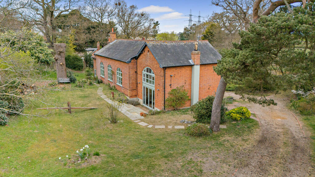 8642411-exterior2...