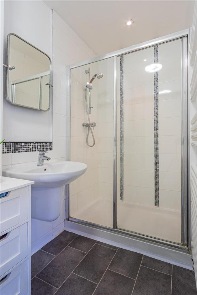 Connaught Road 6 GFF-10.jpg