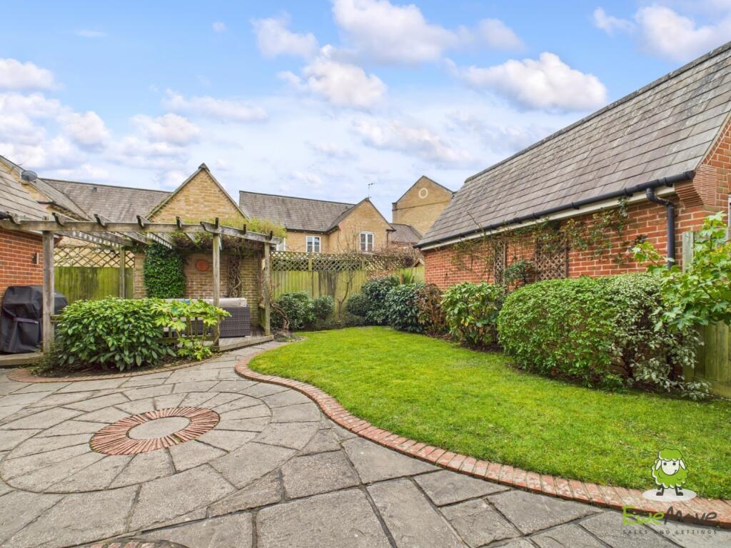 CAM03778G0-PR0181-STILL015