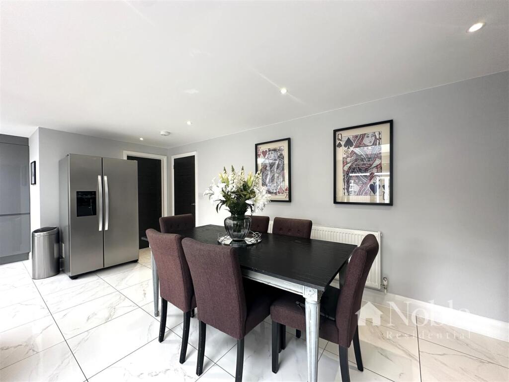 Open Plan Living/Kitchen/Dining Area