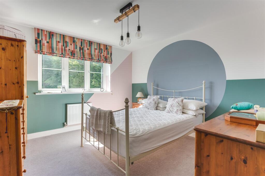 Joyce Frankland Close-6.jpg