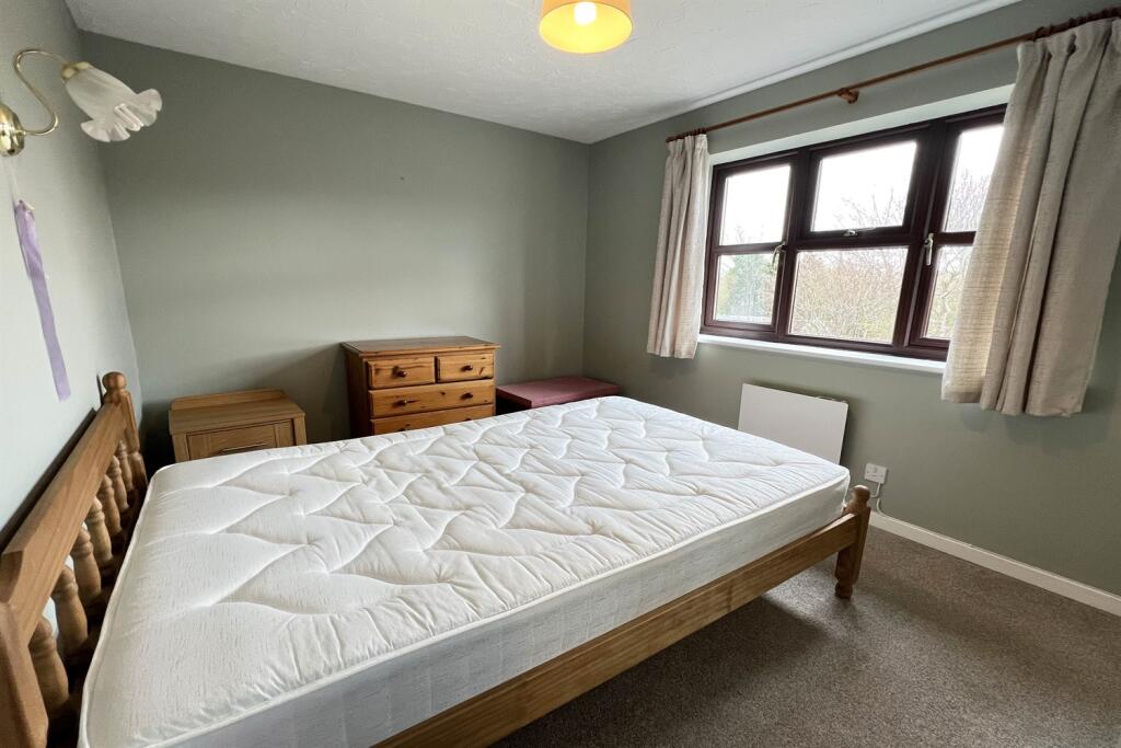 bed 1