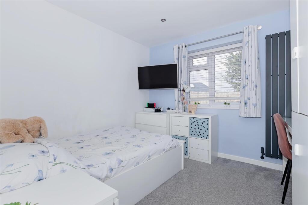West Onslow Close_2.jpg