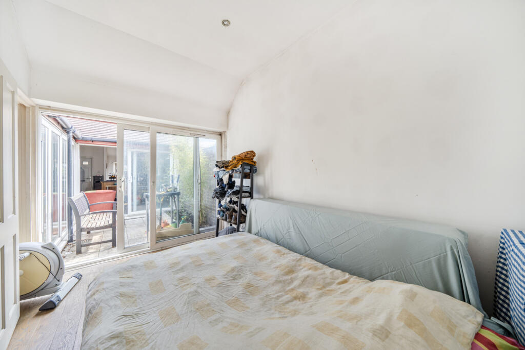 1327809-11-687a24...