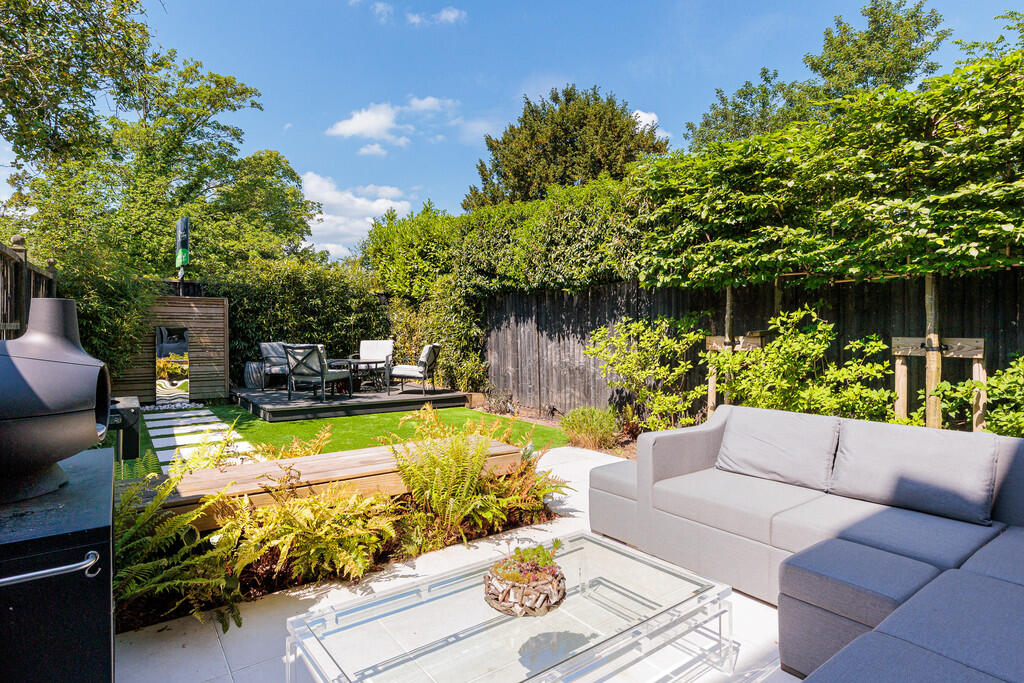 2_kensington_gard...