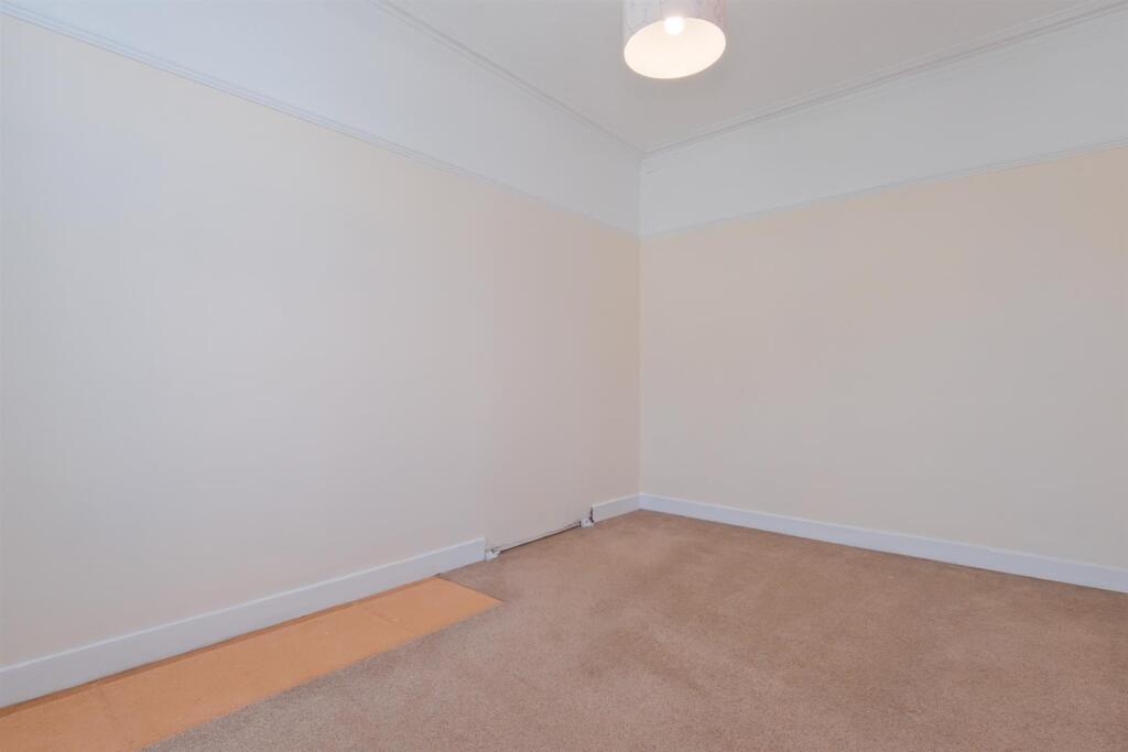 017-140 Caledonian Road Wishaw, ML2 0HT.jpg