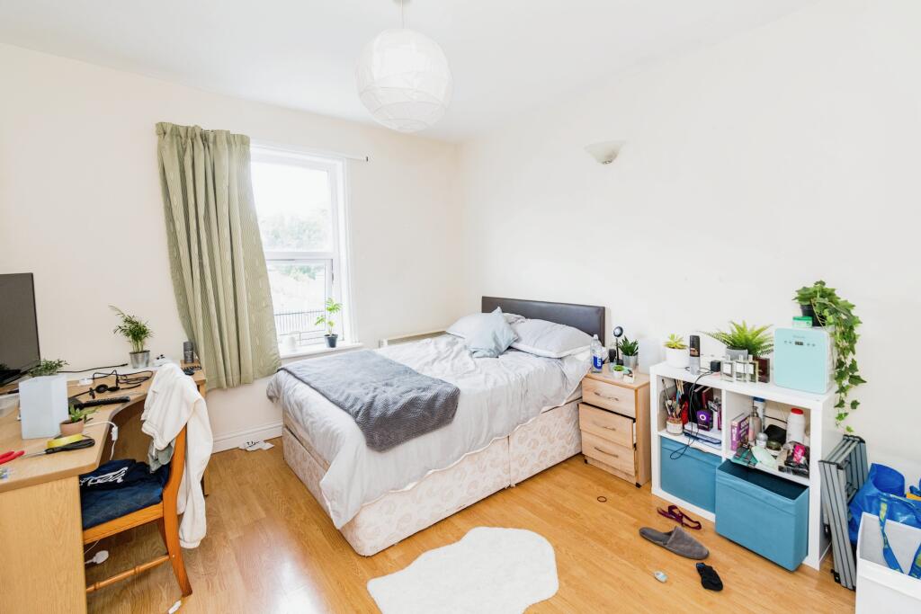 Bedroom Hmo