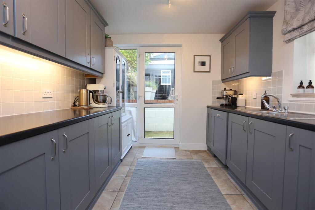 250 Eastern Road new24 (3).JPG