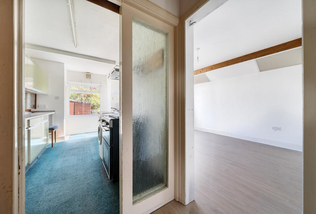 1324750-9-687e069...