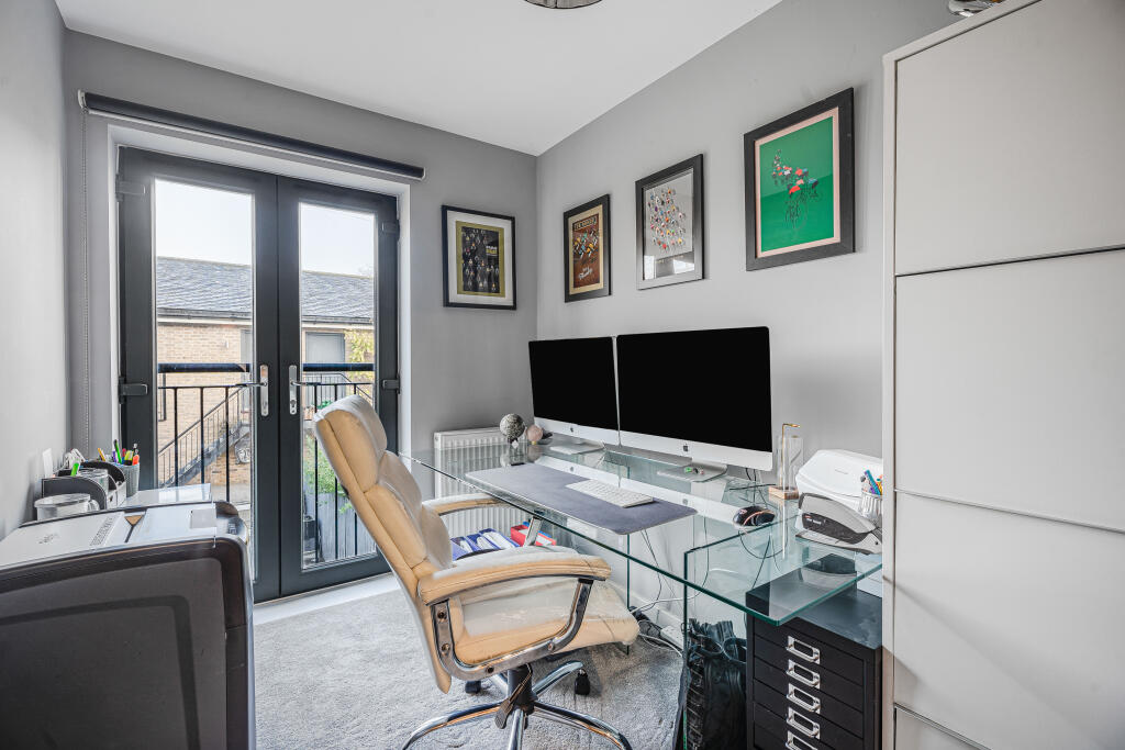 Office/Bedroom 4