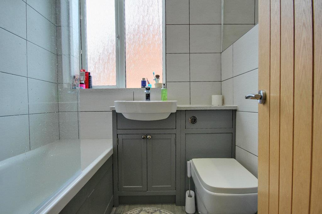 Modern Bathroom