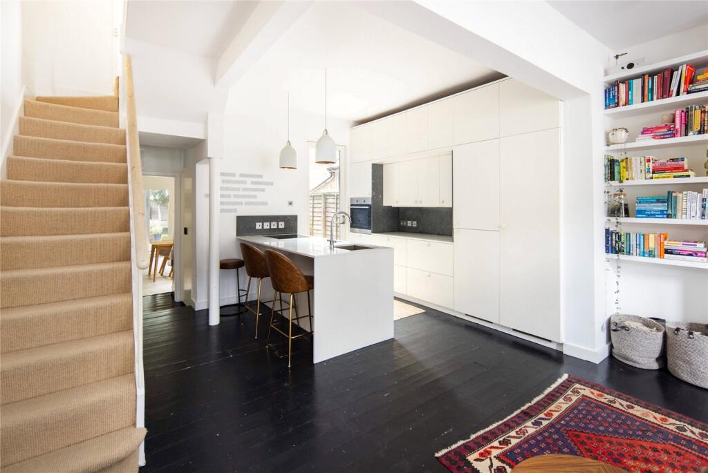 Living Room/Kitchen