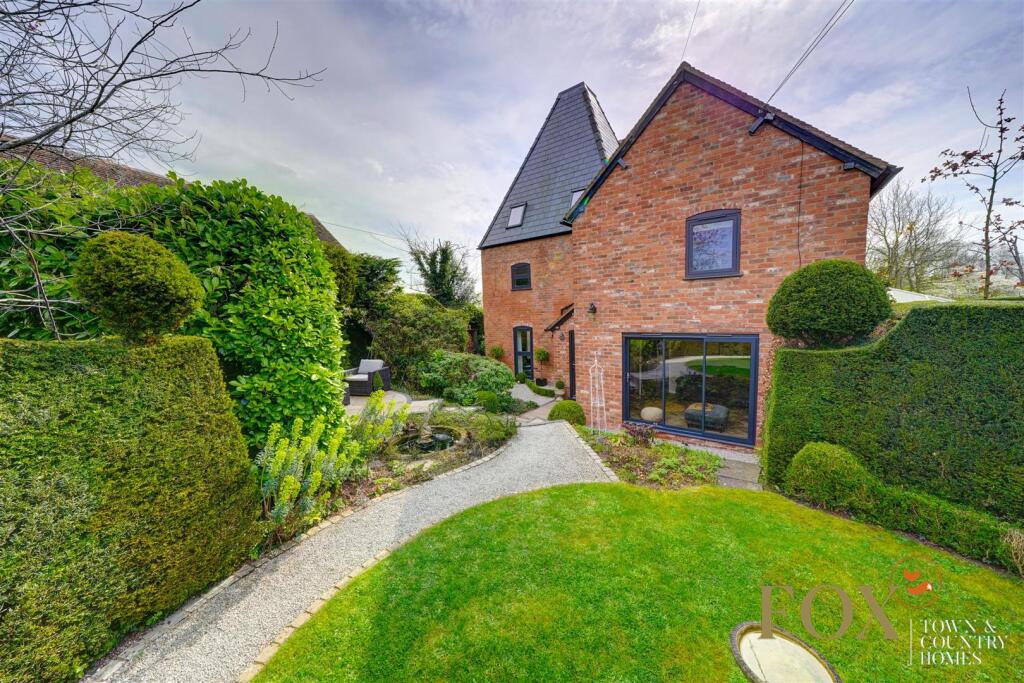 3 The Oast Houses (38).jpg