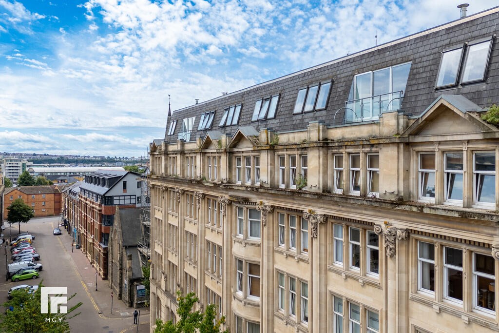 IMG_23888_18_orig...