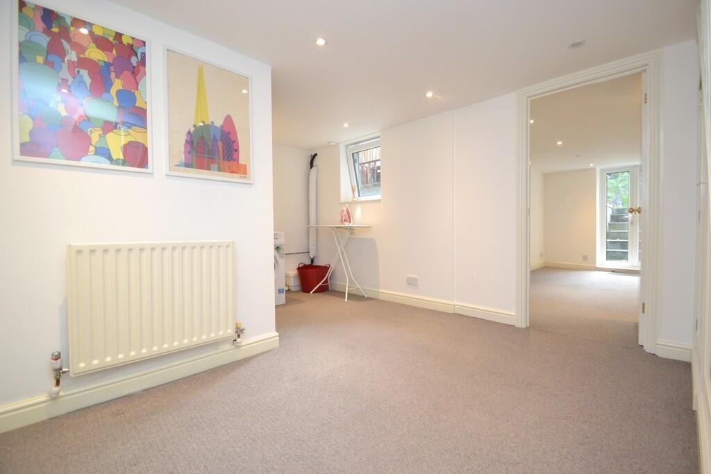 IMG_391757_21_lar...