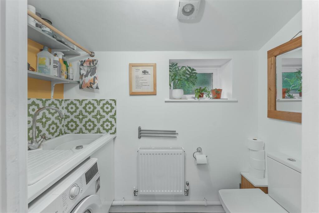 12 Manor Close, Great Bourton-17.jpg