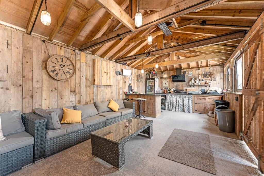 Outbuilding / Games Room