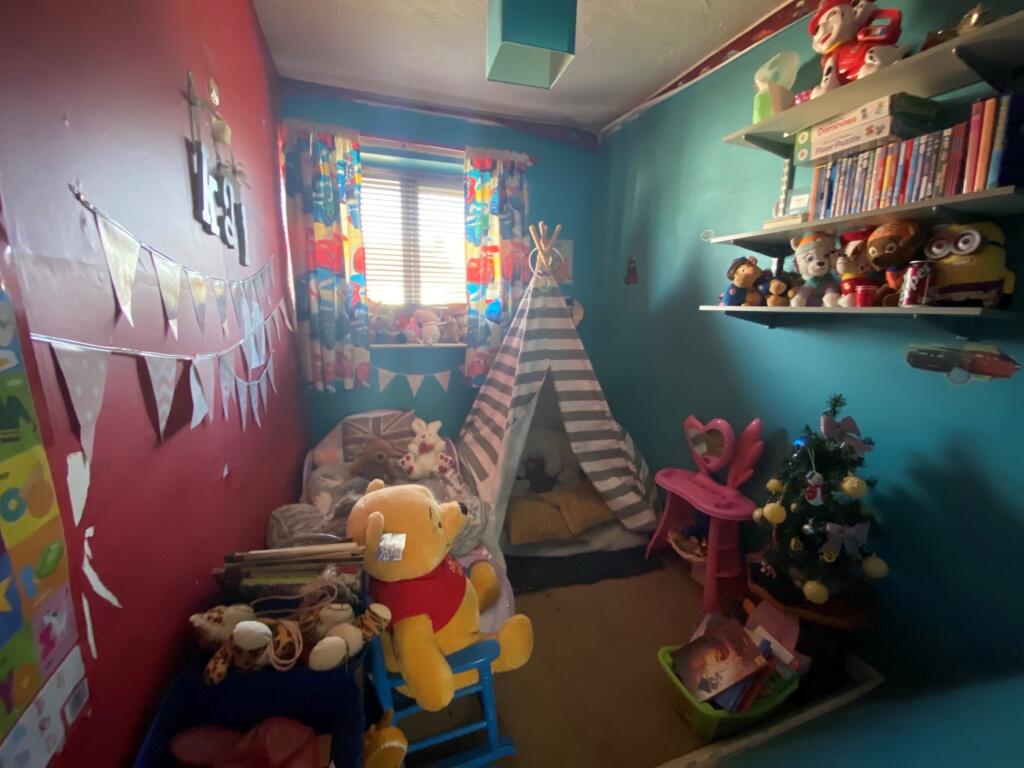 bedroom 3.jpg