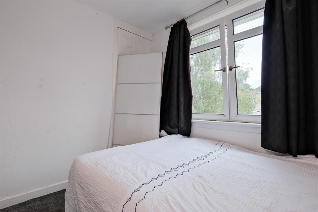 005-81 Ivanhoe Crescent, Wishaw, ML2 7DT.jpg