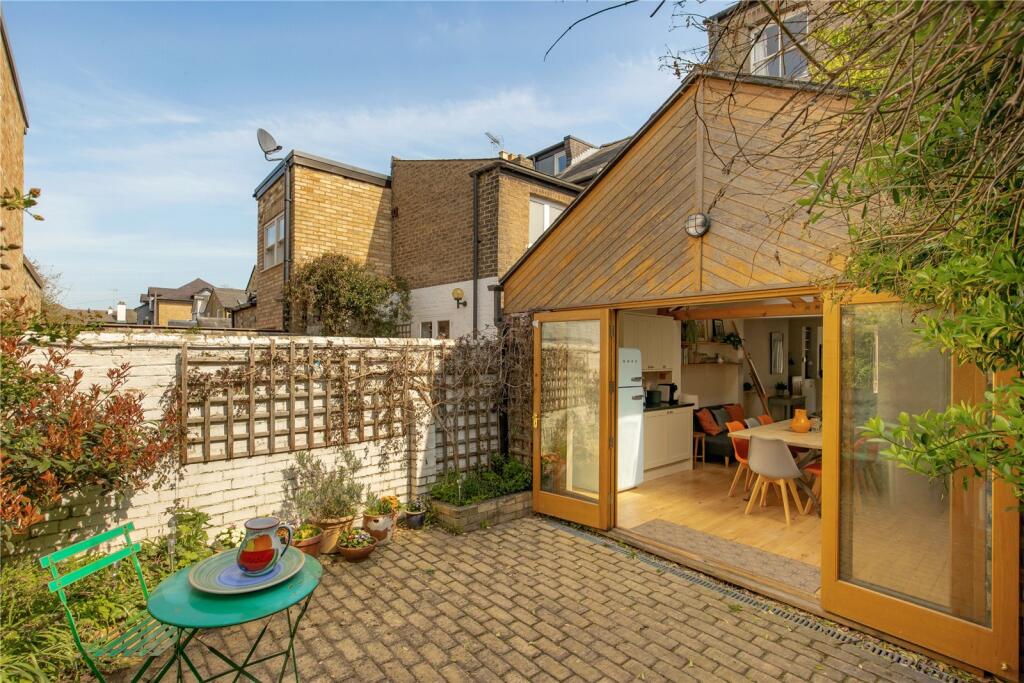 Courtyard Garden