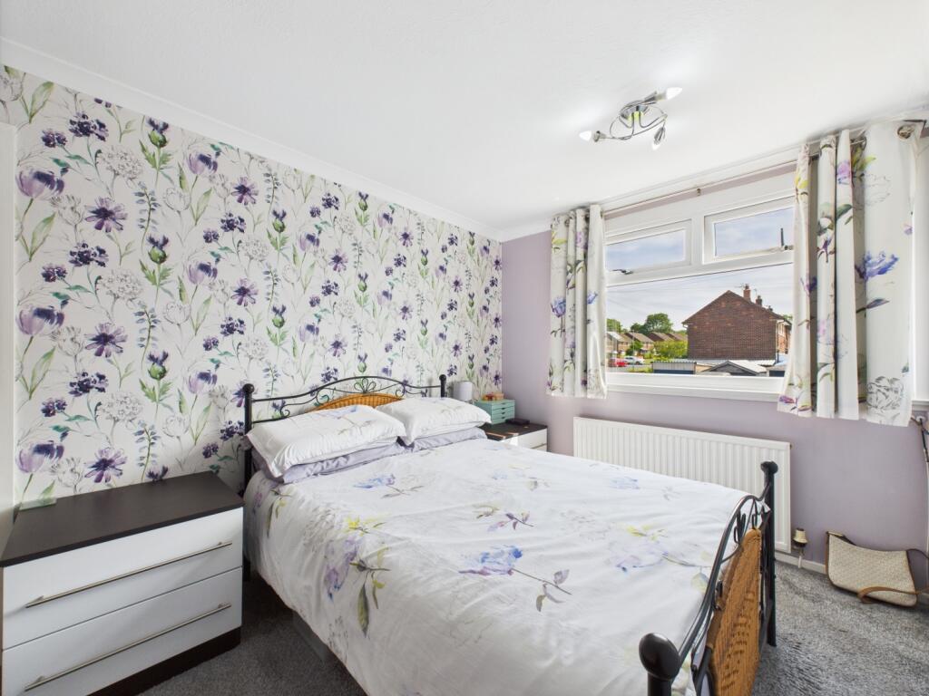 CAM03729G0-PR0064-STILL039