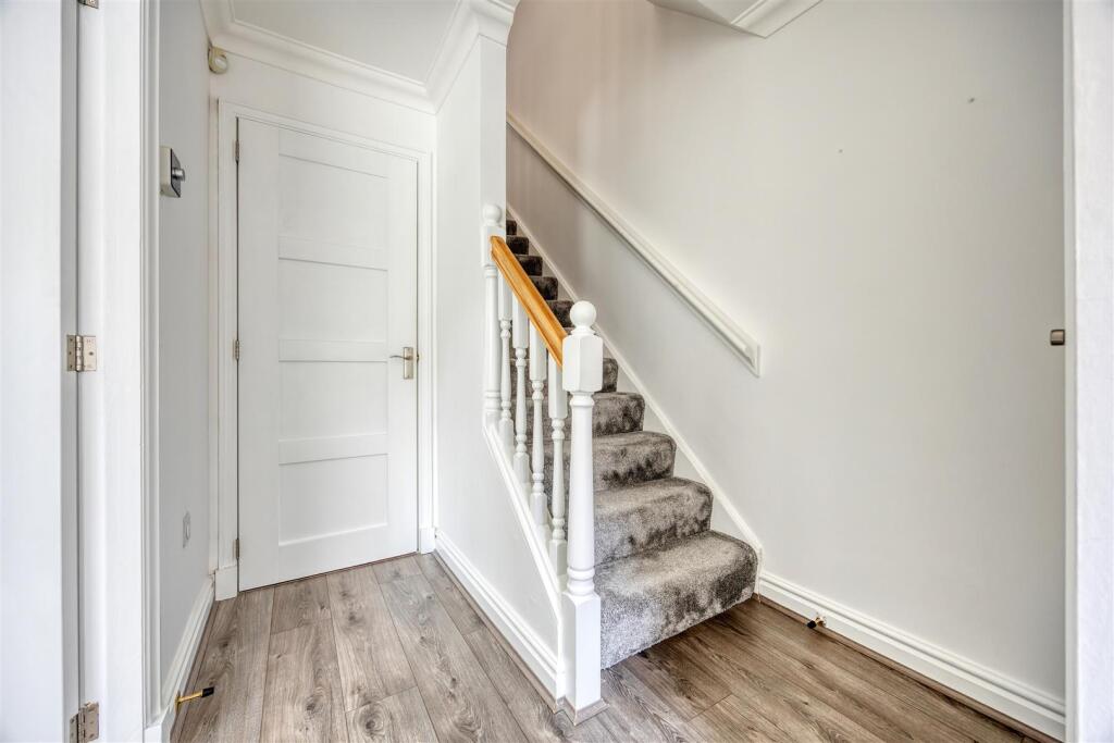 50_ST_COLUMBA_DRIVE_KIRKINTILLOCH_006.JPEG